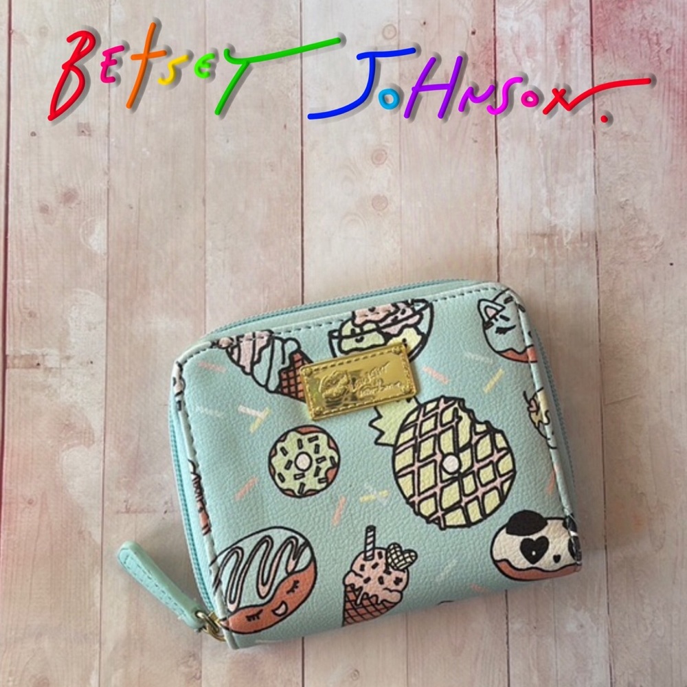 LUV Betsey Sweet Treats Zip Around Wallet